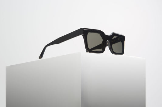 YŪGEN SUNGLASSES - BLACK